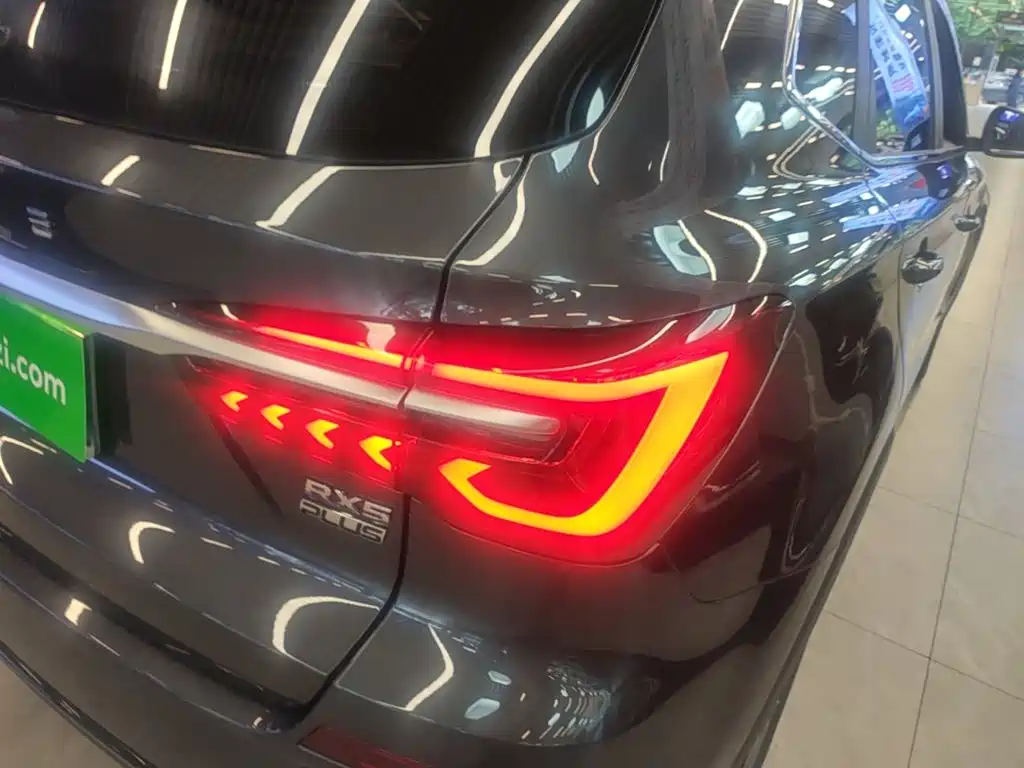 Roewe RX5 — миниатюра 8