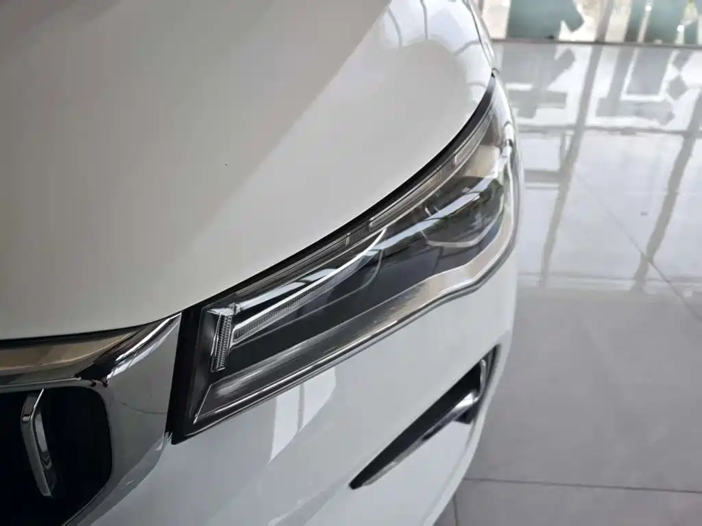 Geely Emgrand — миниатюра 24