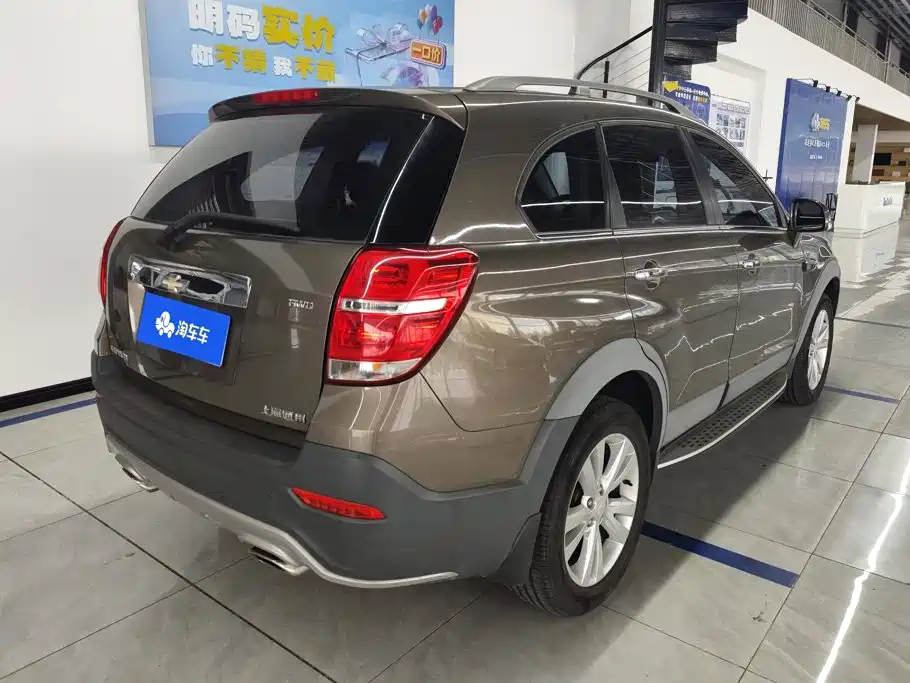Chevrolet Captiva — миниатюра 3