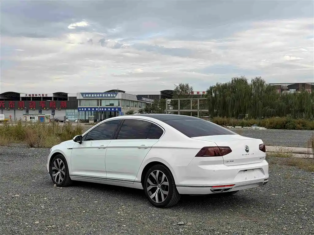 Volkswagen Magotan — миниатюра 6