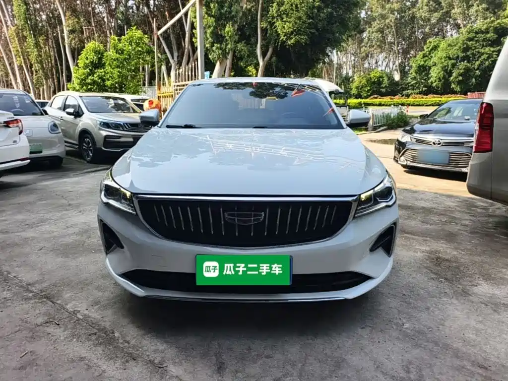 Geely Emgrand — миниатюра 3