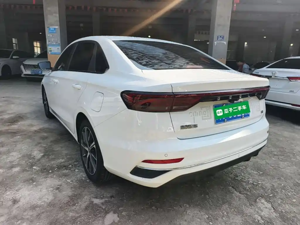Geely Emgrand — миниатюра 5