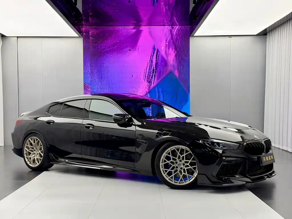 BMW M8 — миниатюра 4