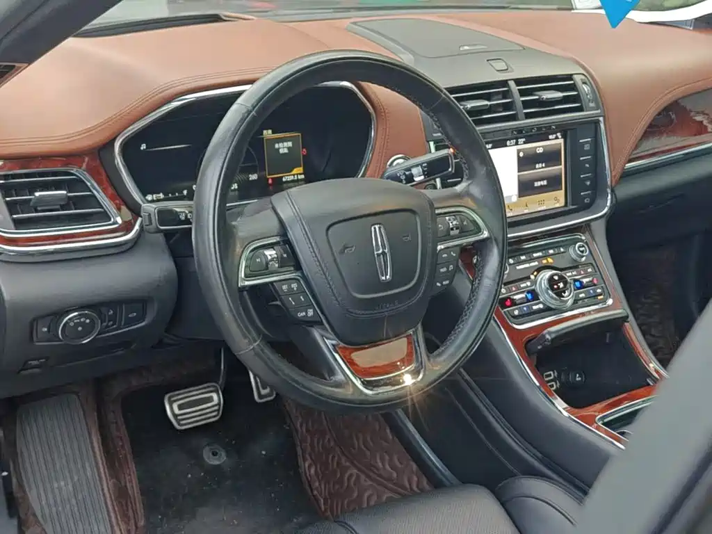 Lincoln Continental — миниатюра 10
