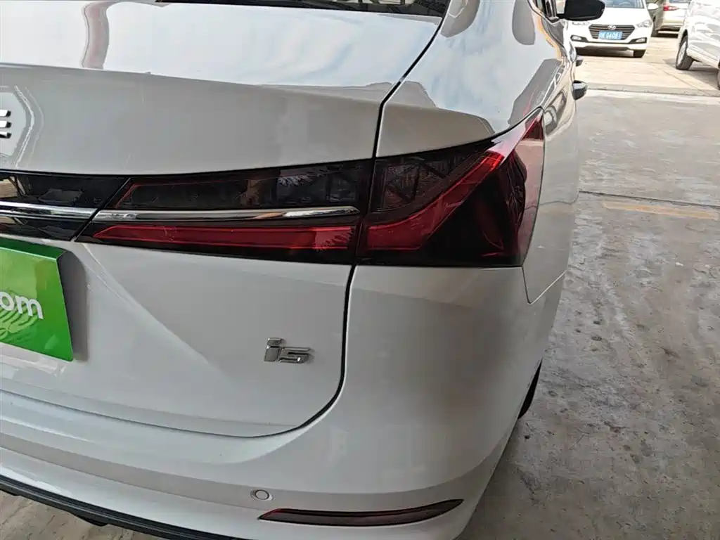 Roewe i5 2023 1.5L CVT Luxury