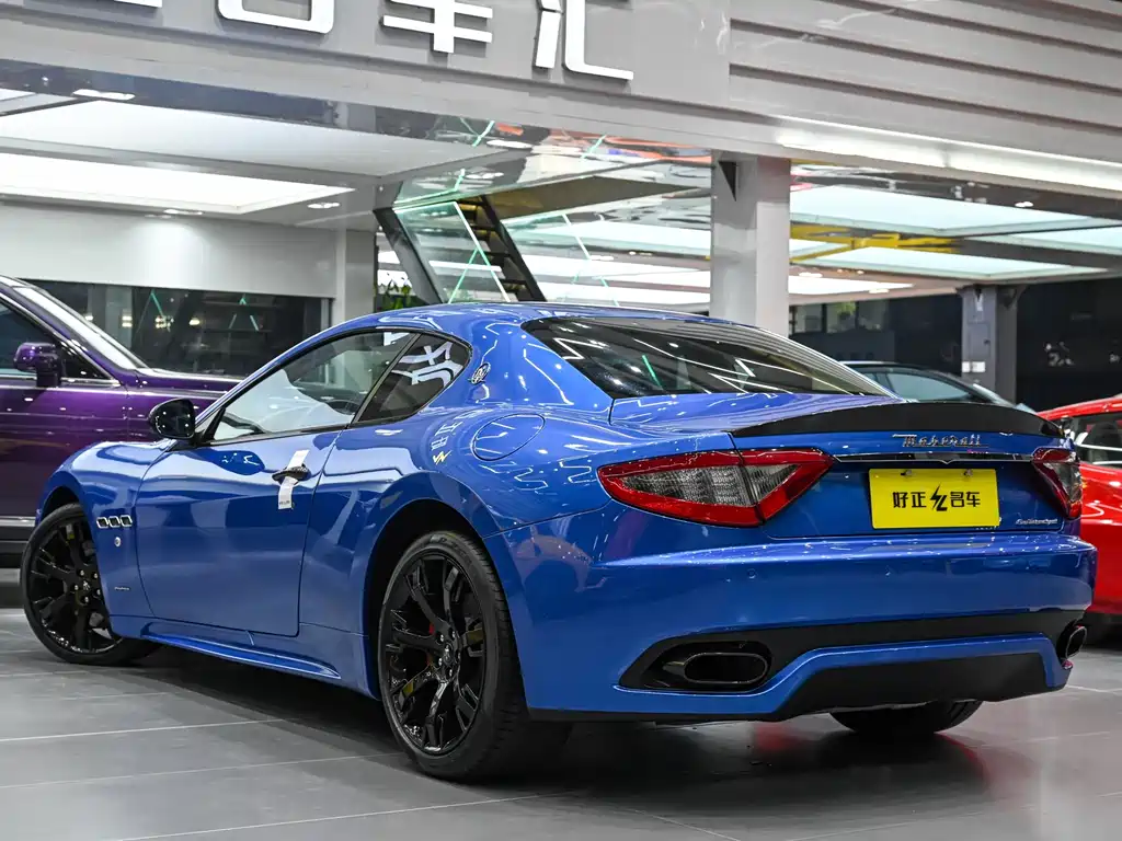 Maserati GranTurismo 2013 4.7L Sport F1
