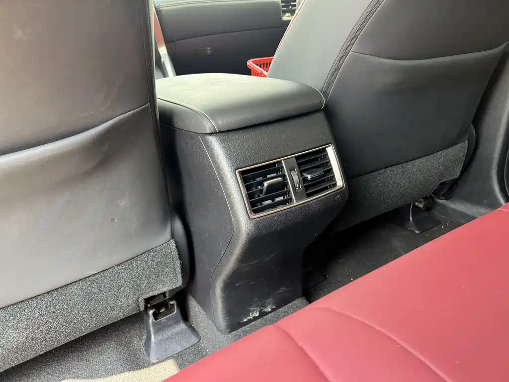 Lexus NX — миниатюра 6