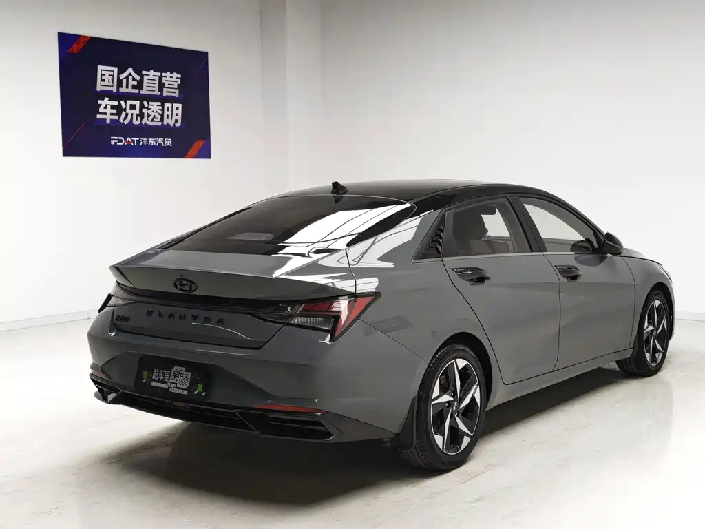 Hyundai Elantra — миниатюра 4