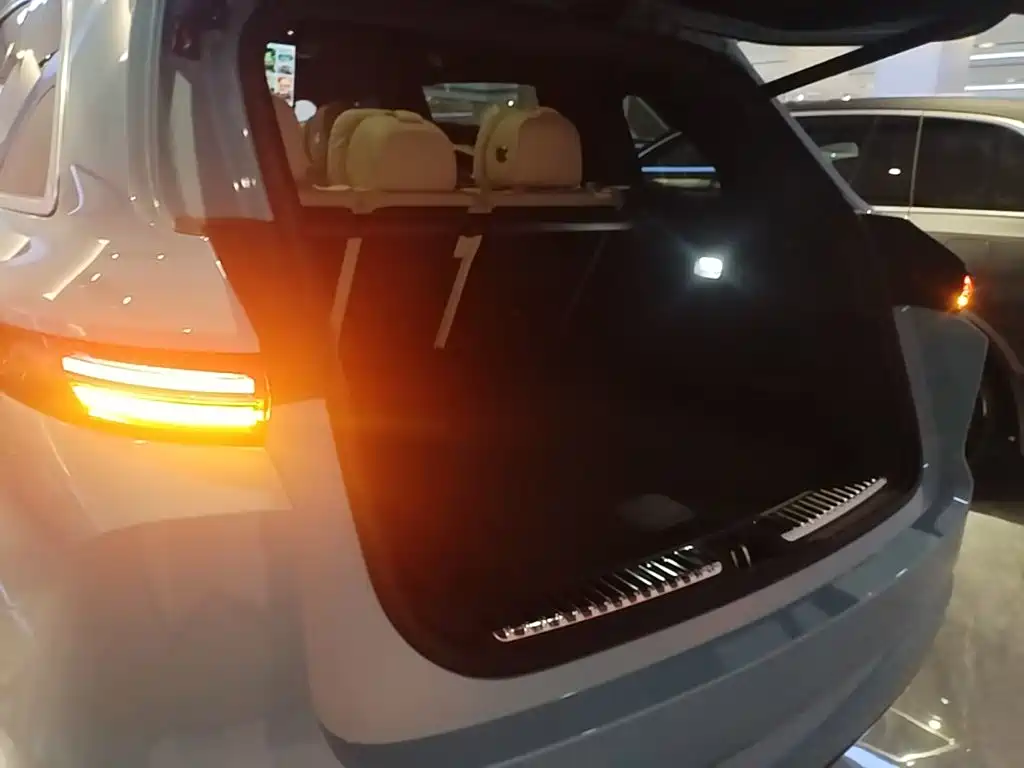 Li Auto Li L7 — миниатюра 19