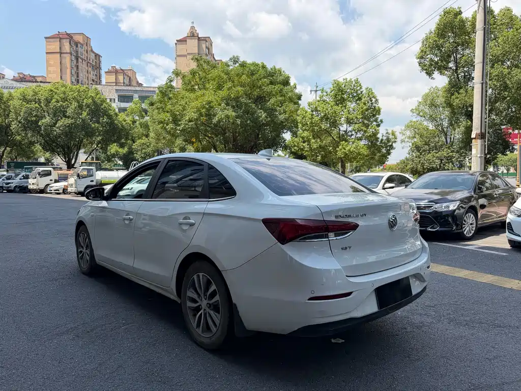 Buick Excelle — миниатюра 6