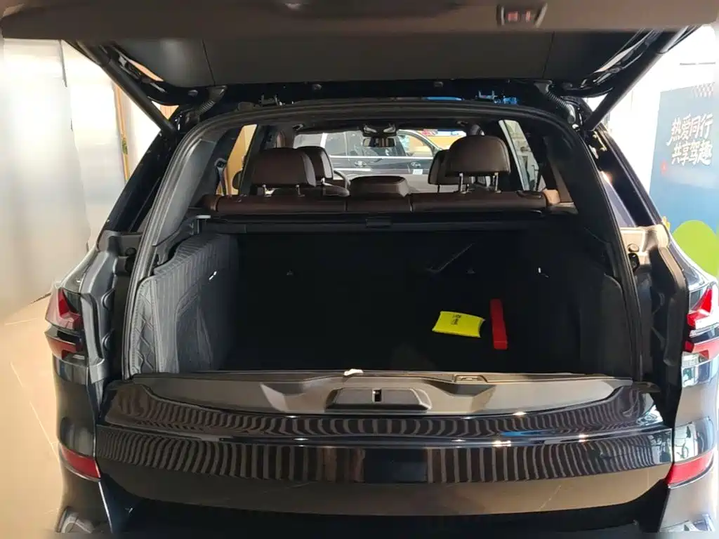 BMW X5 — миниатюра 24