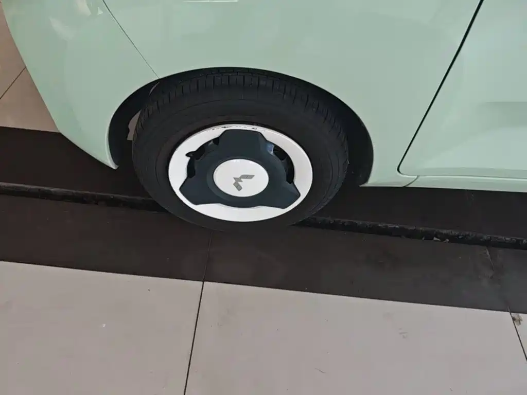 Wuling MINIEV — миниатюра 23