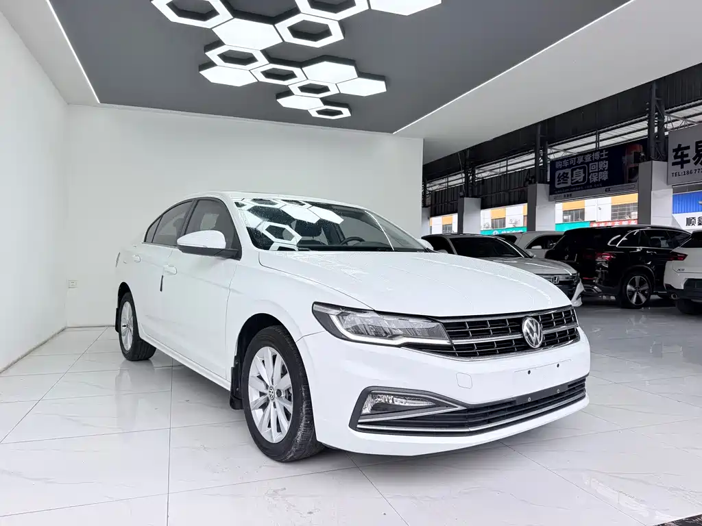 Volkswagen Bora — миниатюра 3