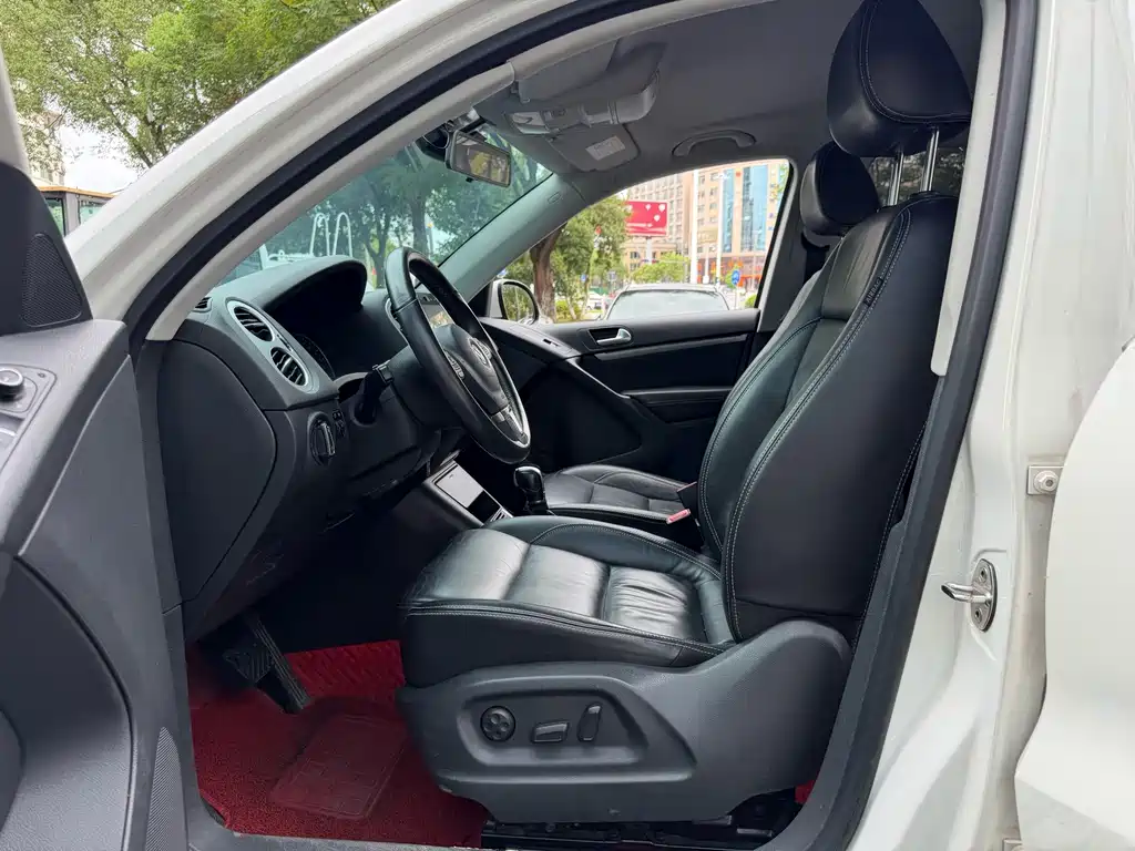 Volkswagen Tiguan — миниатюра 9