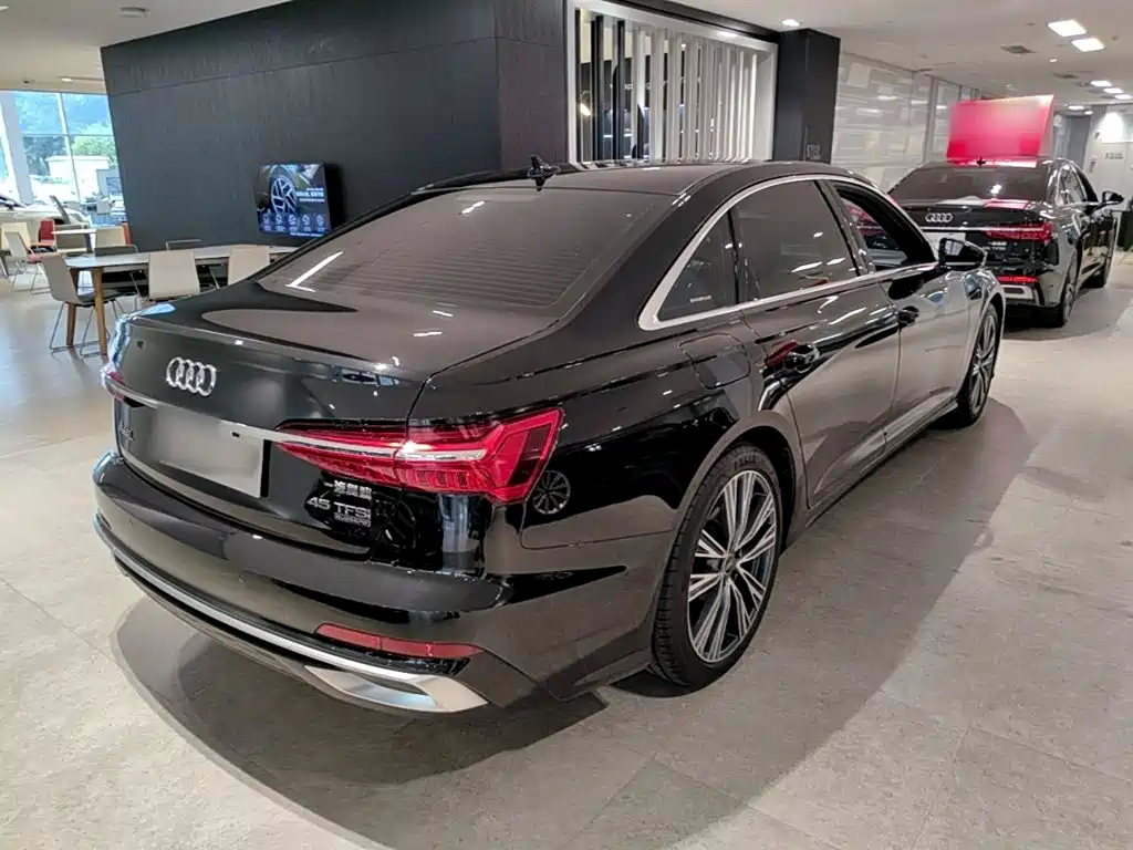 Audi A6L — миниатюра 7