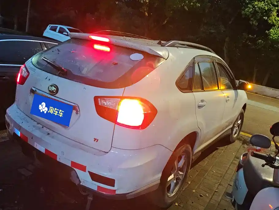 BYD S6 — миниатюра 3