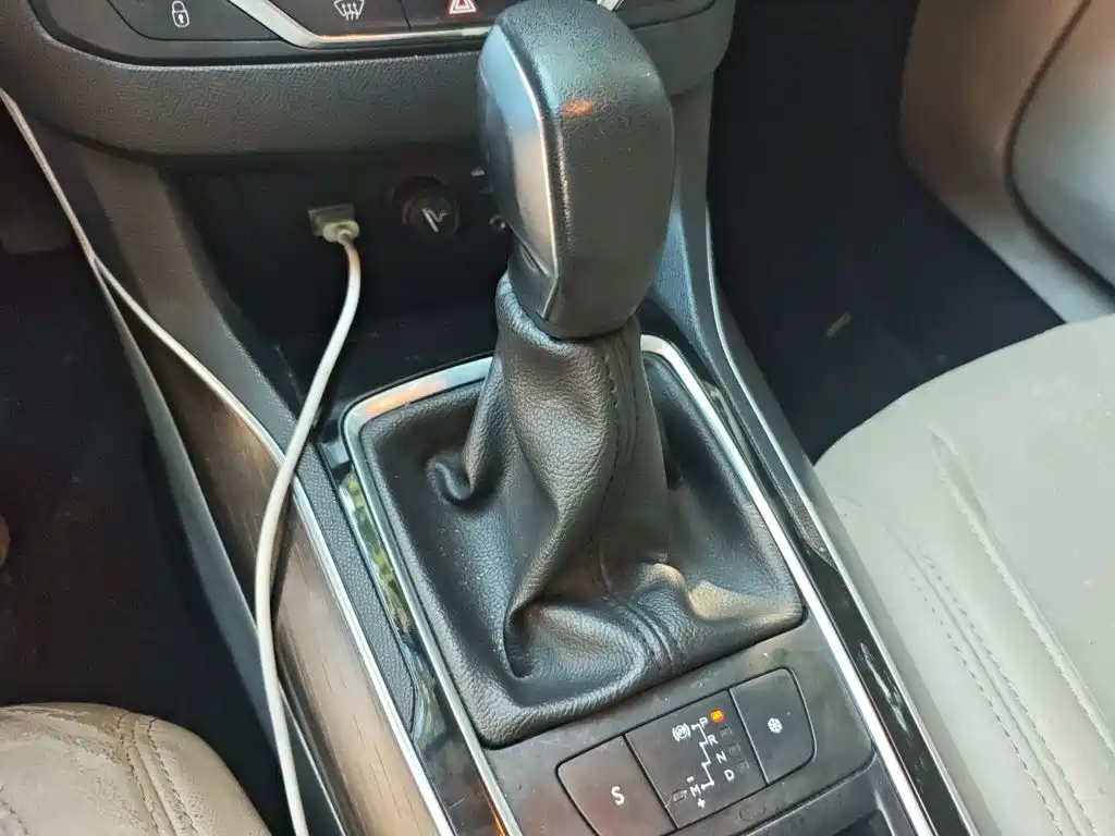 Peugeot 408 — миниатюра 15