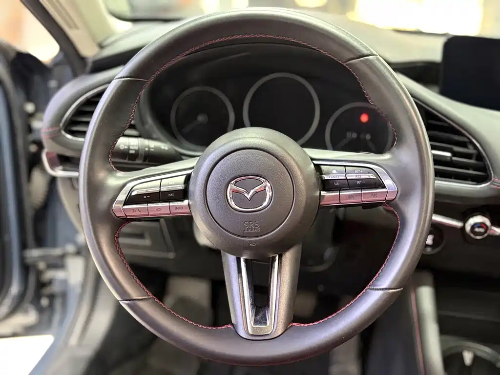 Mazda 3 Axela — миниатюра 6