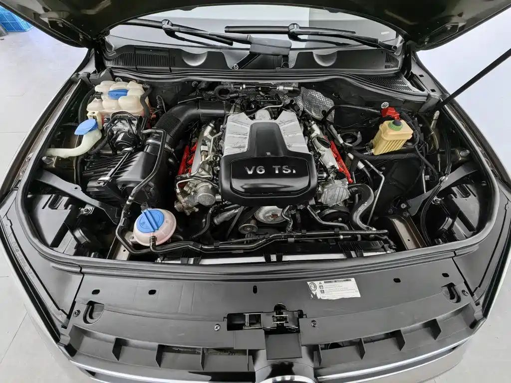Volkswagen Touareg — миниатюра 6