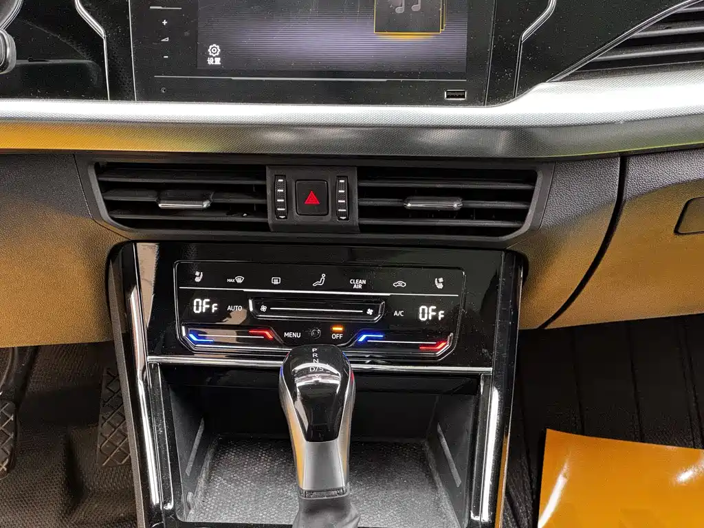 Volkswagen Passat 2024 380TSI Elite