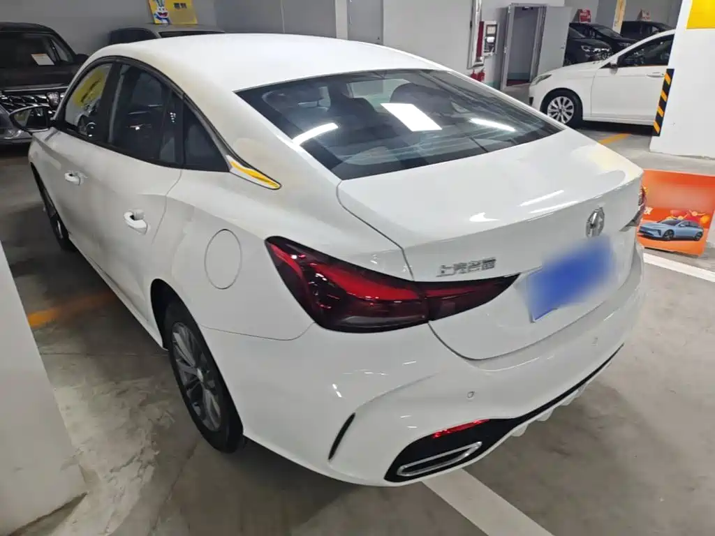 MG MG5 — миниатюра 5