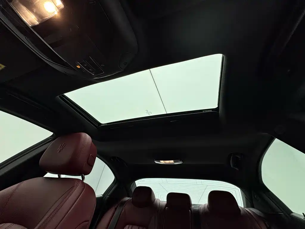 Maserati Ghibli — миниатюра 17