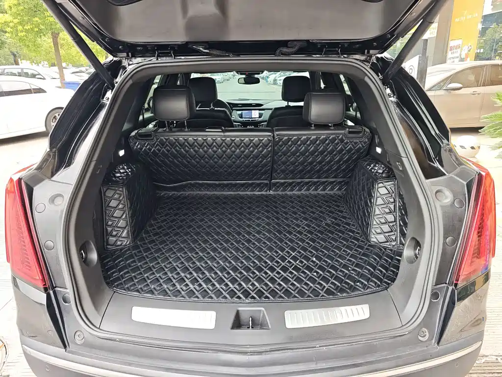Cadillac XT5 — миниатюра 10