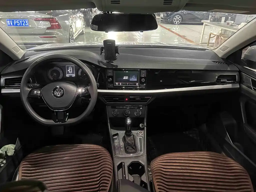 Volkswagen Lavida 2018 200TSI DSG Comfort V