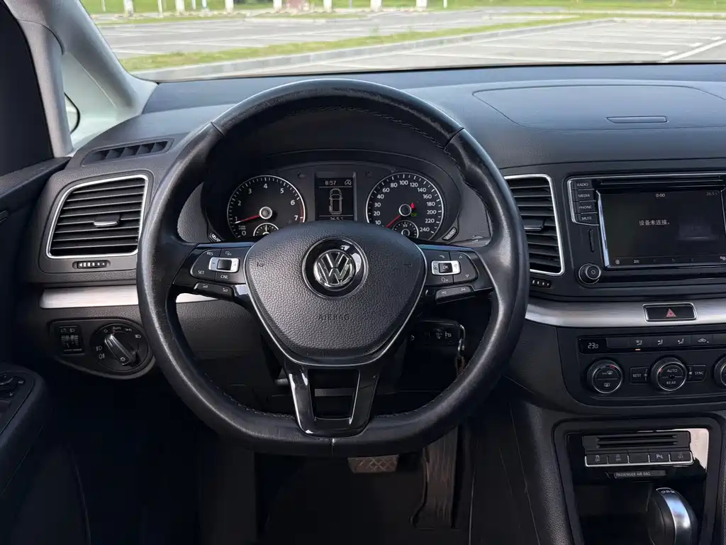 Volkswagen Sharan — миниатюра 11