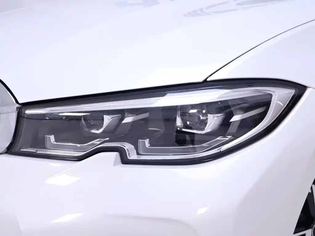 BMW 3 Series 3 2022 325i M Sport