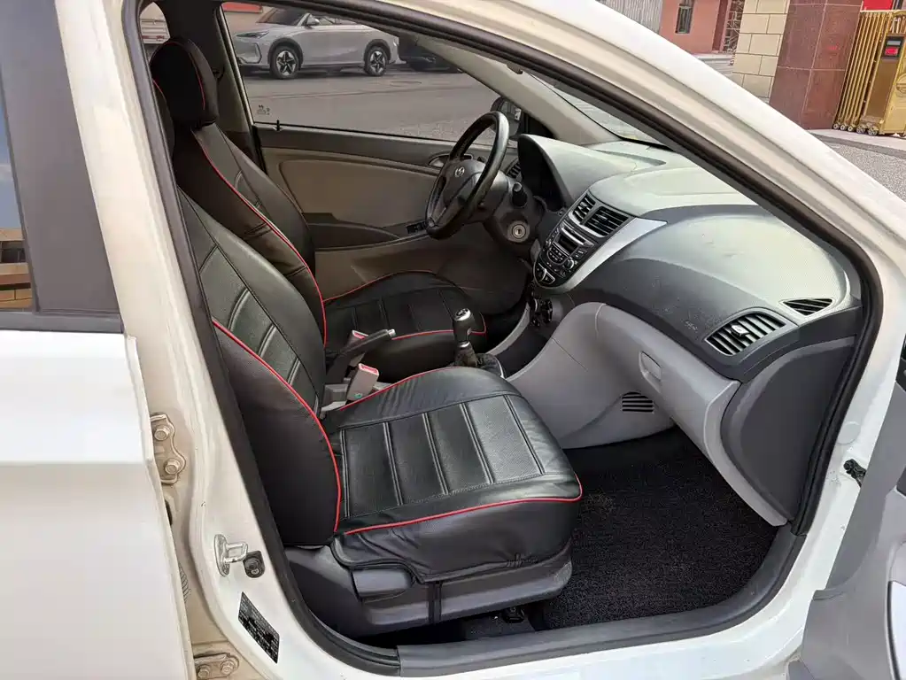 Hyundai Verna — миниатюра 9