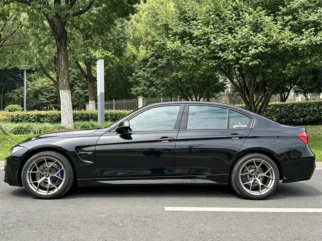 BMW 3 Series — миниатюра 9