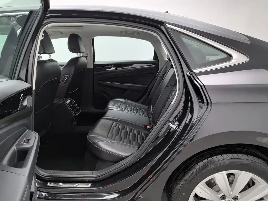Volkswagen Passat — миниатюра 15