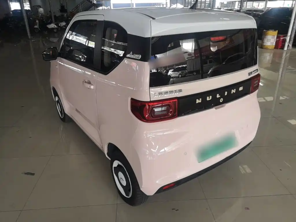 Wuling MINIEV — миниатюра 5