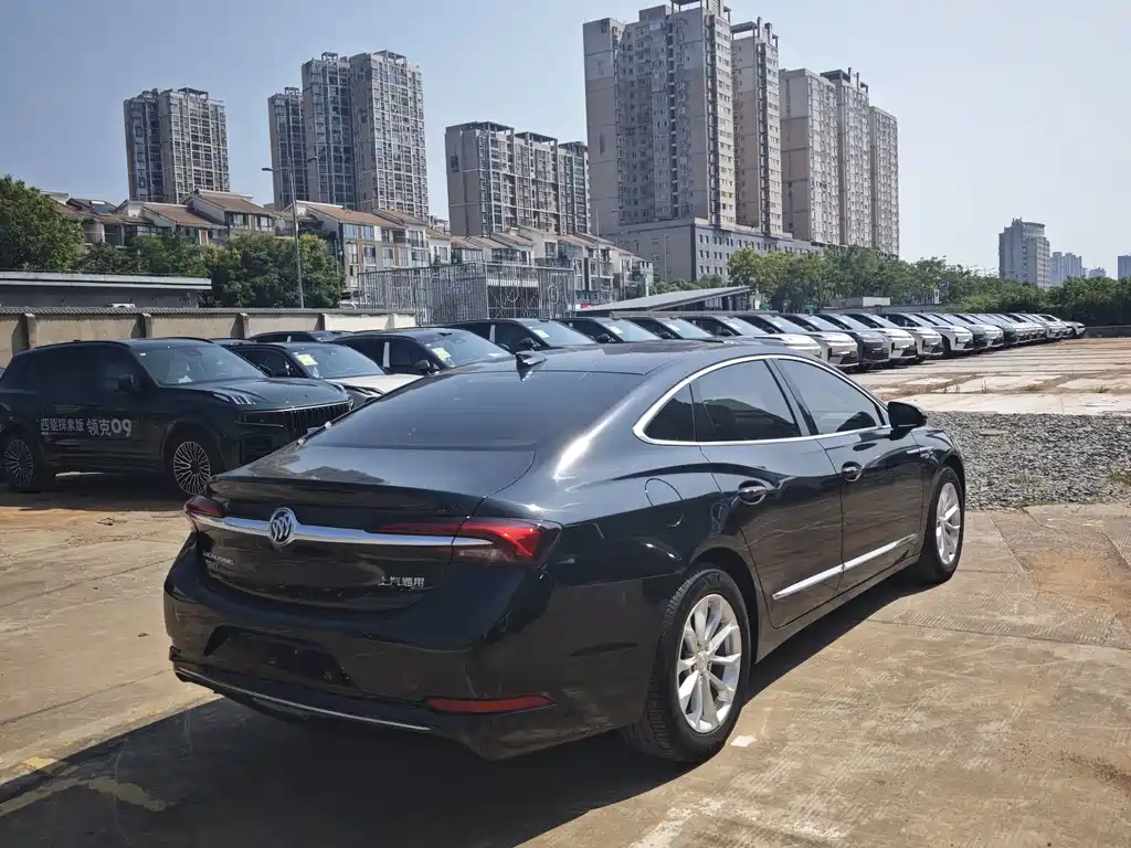 Buick LaCrosse — миниатюра 11