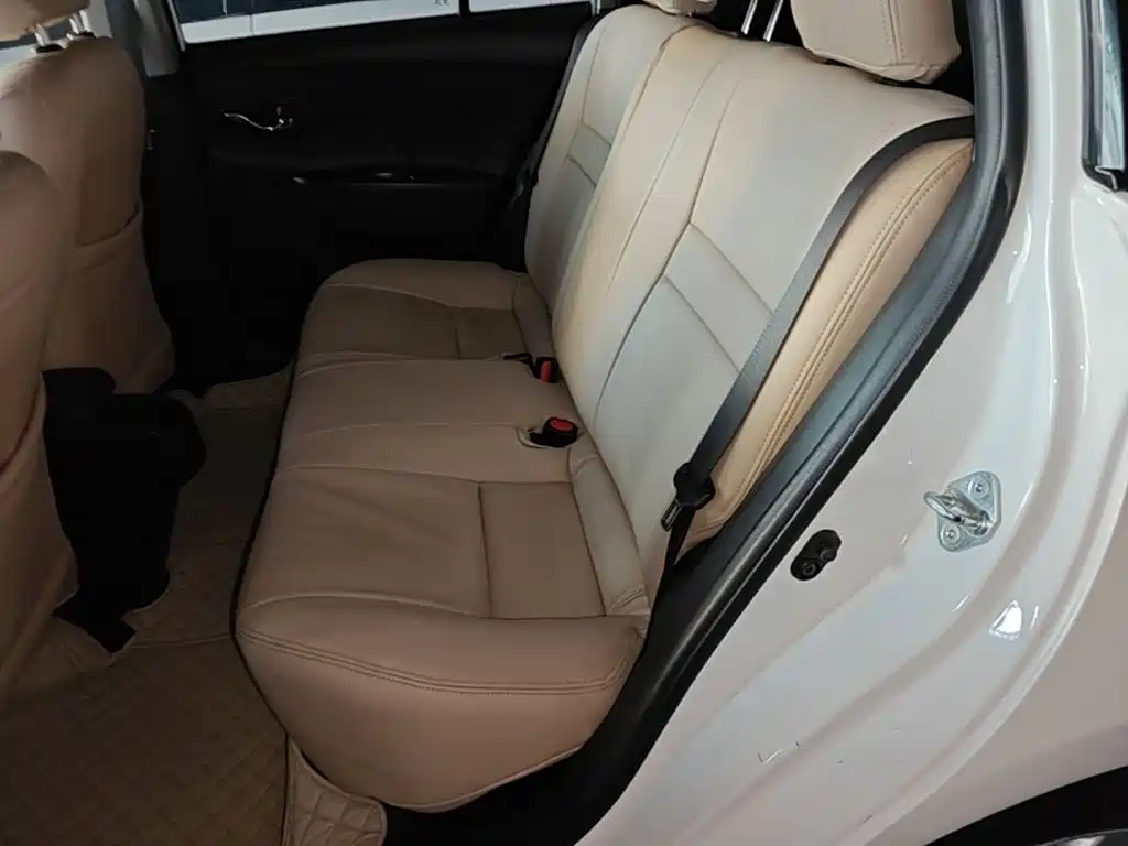 Toyota Yaris L — миниатюра 17