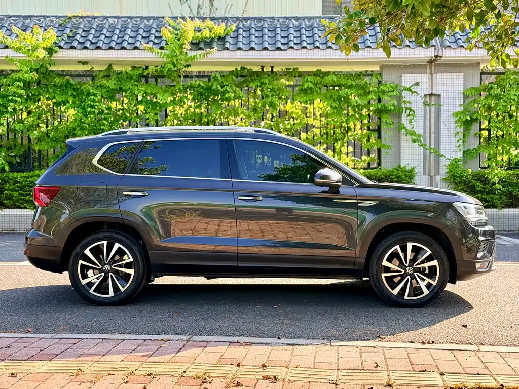 Volkswagen Tharu — миниатюра 4