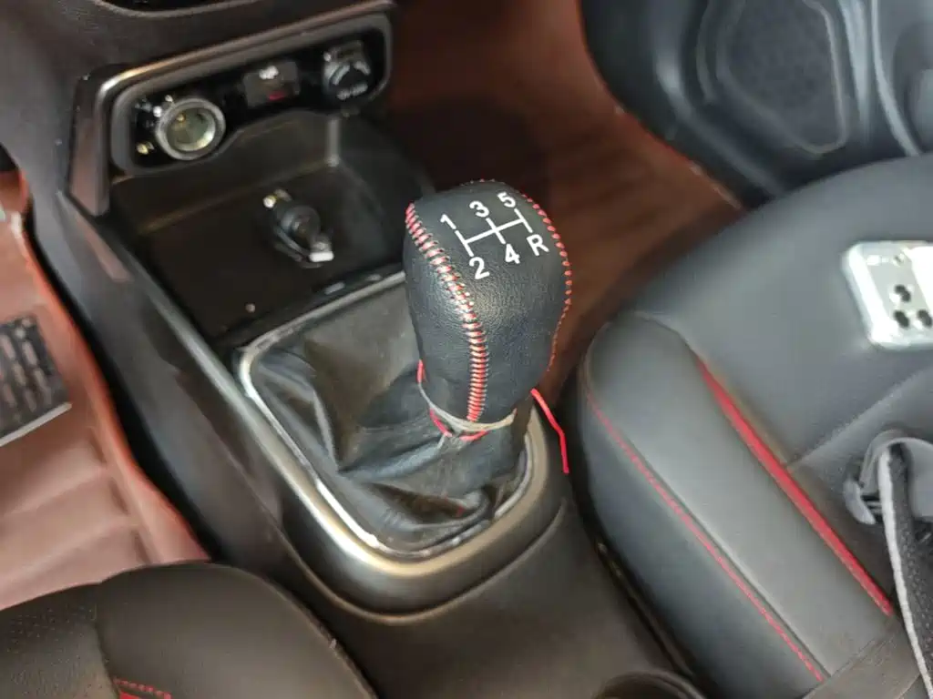 Changan CS15 — миниатюра 14