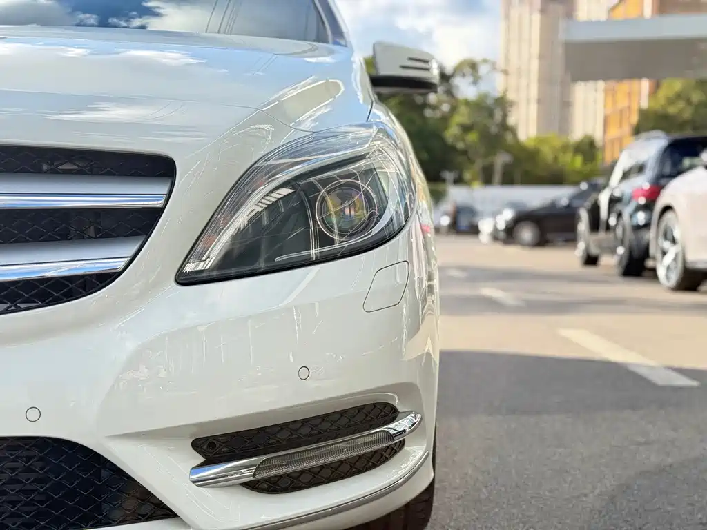 Mercedes-Benz B-Class — миниатюра 10