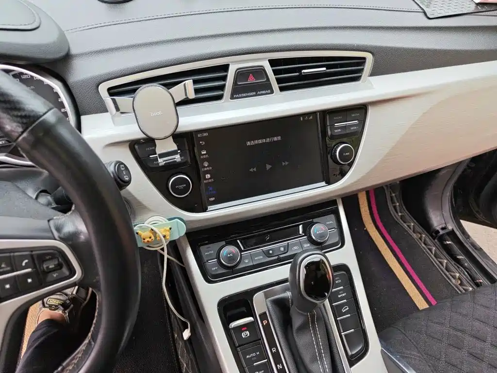 Geely Boyue — миниатюра 14