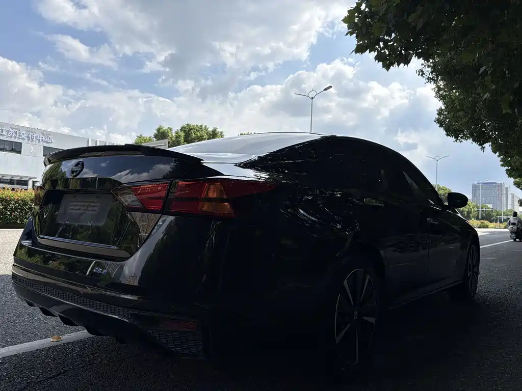 Nissan Teana — миниатюра 6