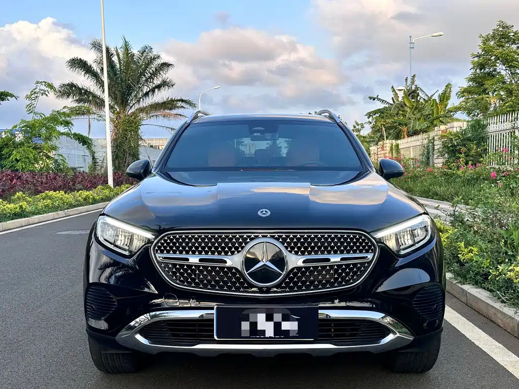 Mercedes-Benz GLC 2023 GLC 260 L 4MATIC 5 мест