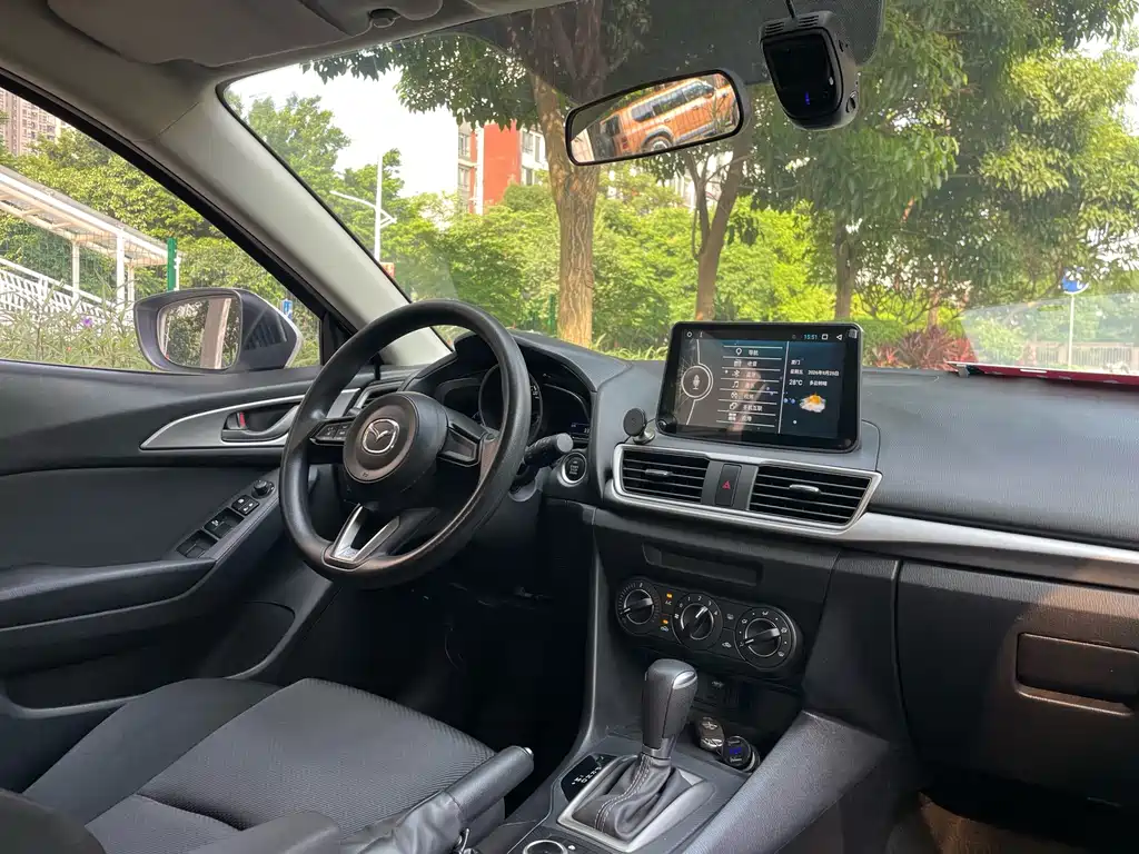 Mazda 3 Axela — миниатюра 13