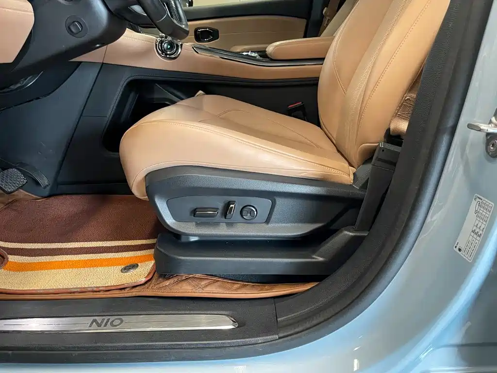 NIO ES6 — миниатюра 21