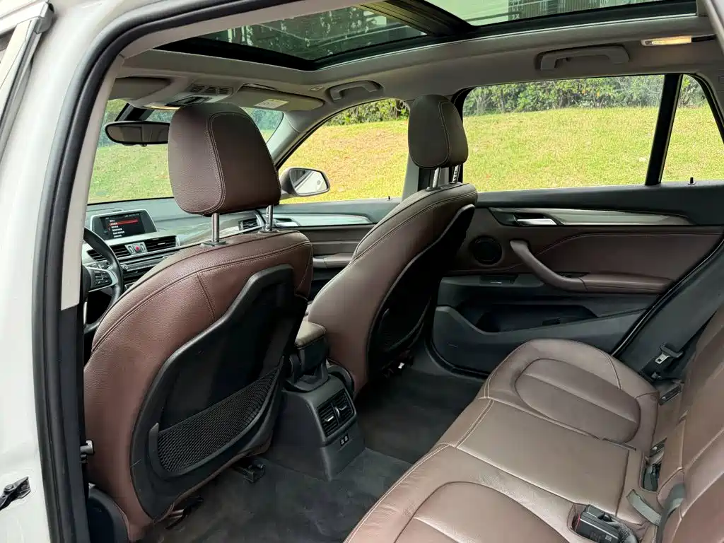 BMW X1 — миниатюра 11