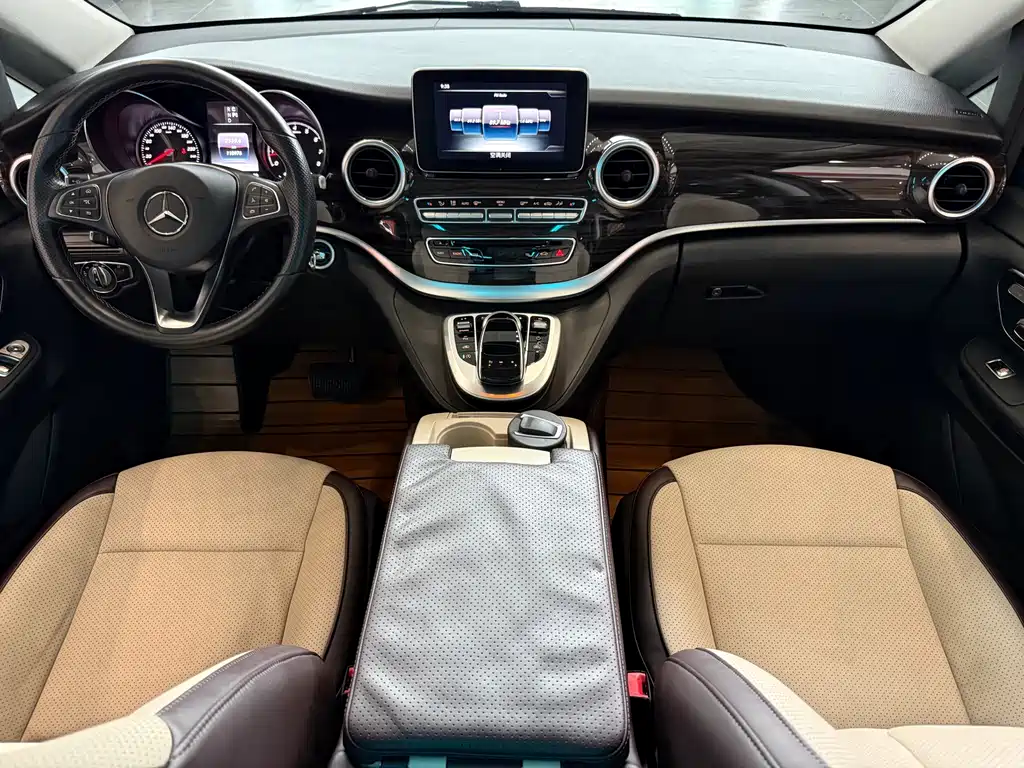Mercedes-Benz V-Class — миниатюра 10