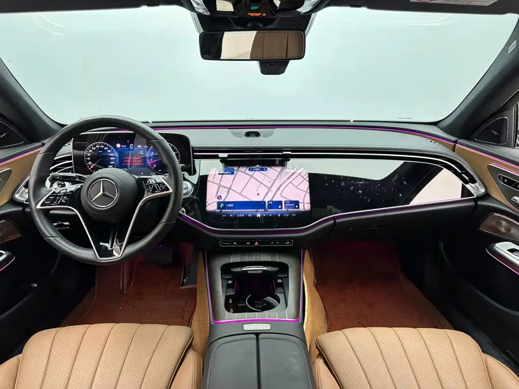 Mercedes-Benz E-Class — миниатюра 10