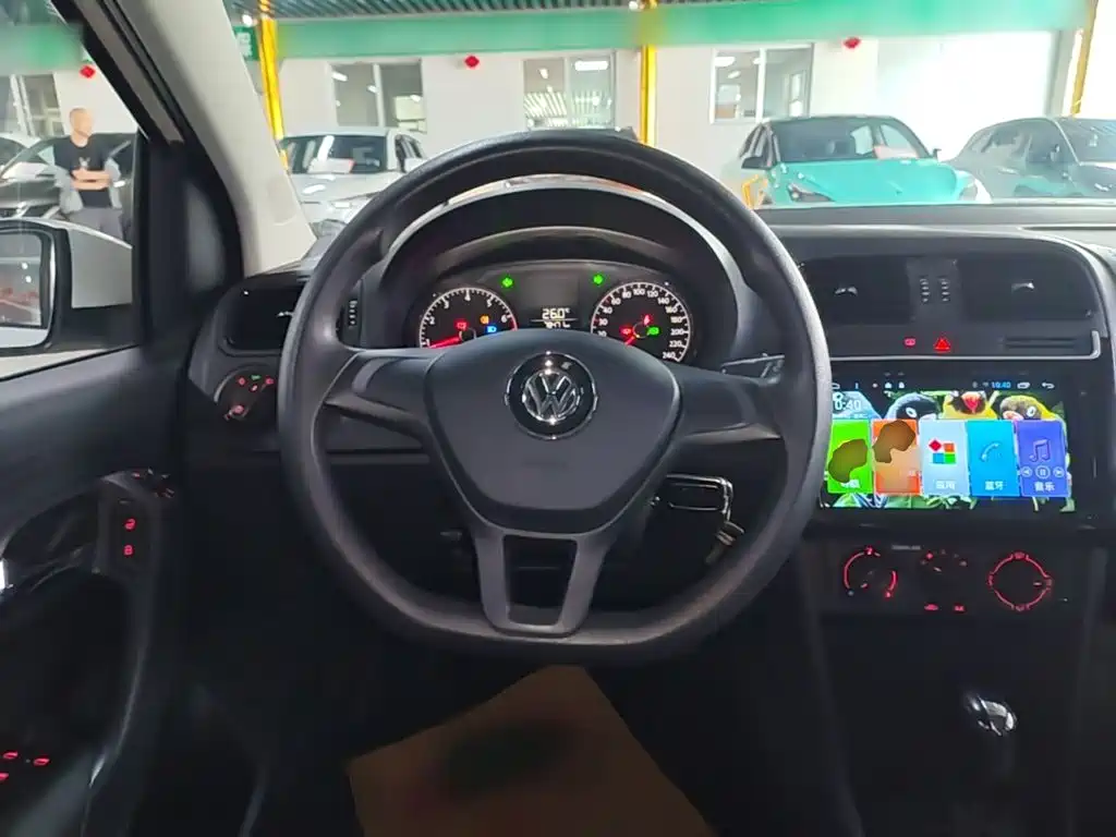 Volkswagen Polo — миниатюра 11
