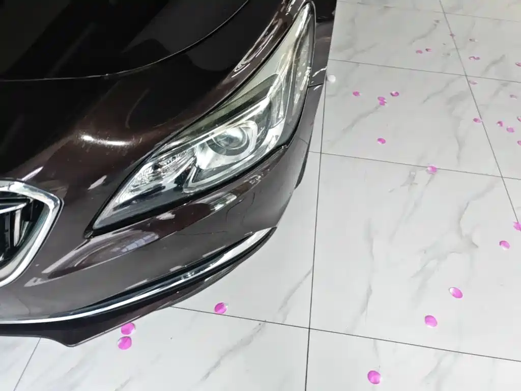 Buick LaCrosse — миниатюра 24