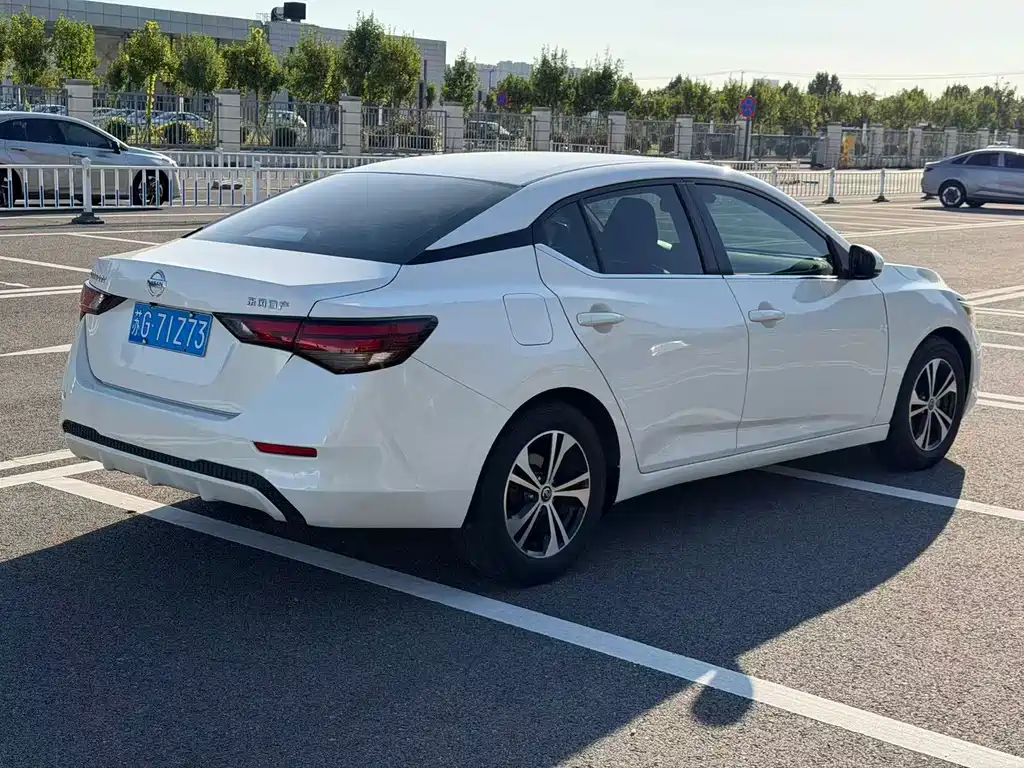 Nissan Sylphy — миниатюра 9